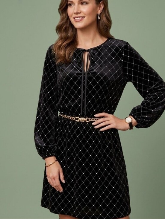 Sage Dresses & Skirts - EUC Black Velvet Dress 12p